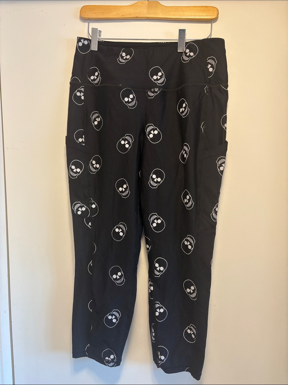 torrid Black Leggings with White Skull Print and Side Pockets
